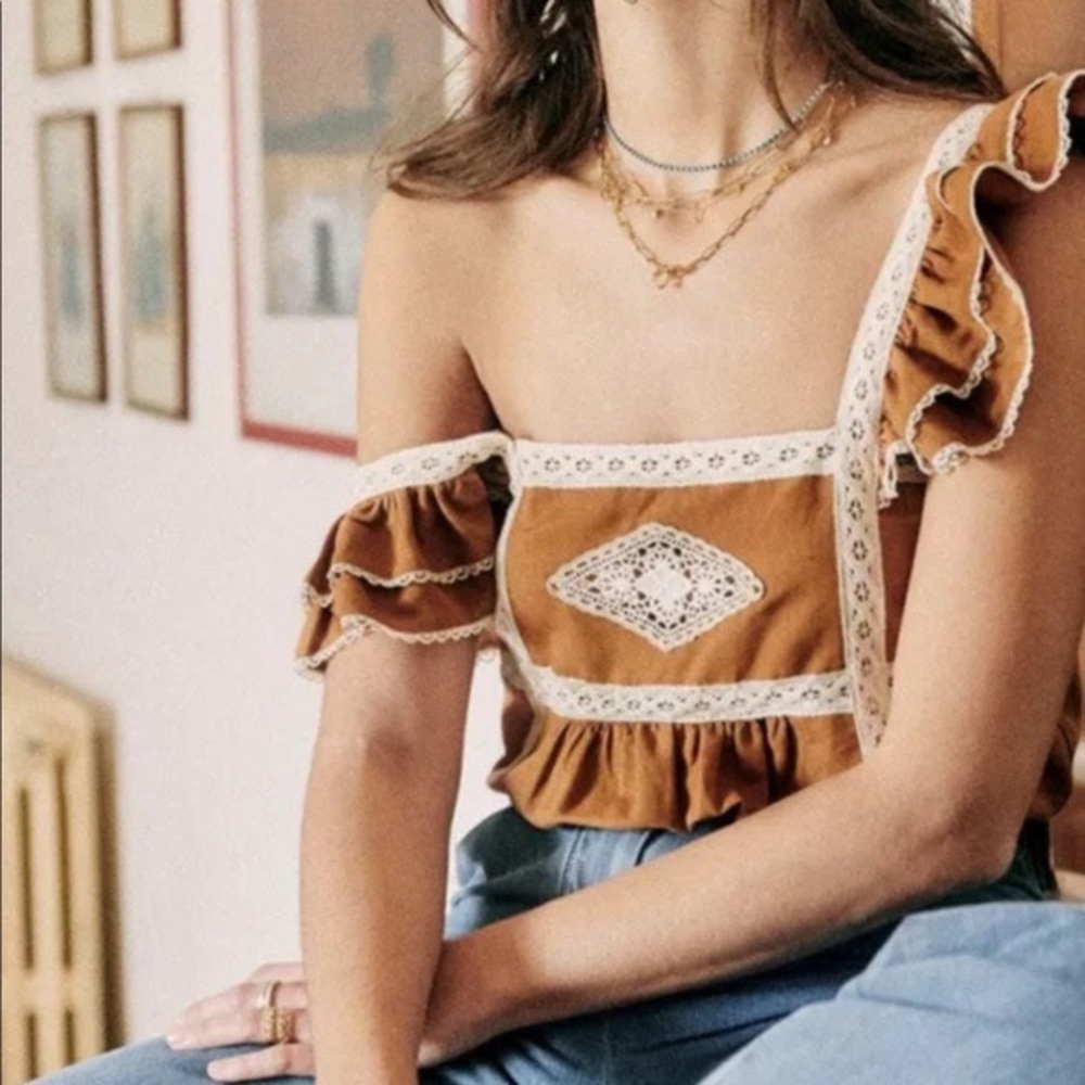 Sézane Zora Top in Camel